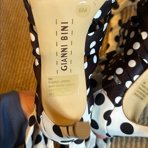 NEW Gianni Bini Black and White Polka Dot lace up Heels size 6 - Picture 5 of 10